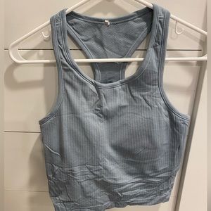 Lululemon workout top.